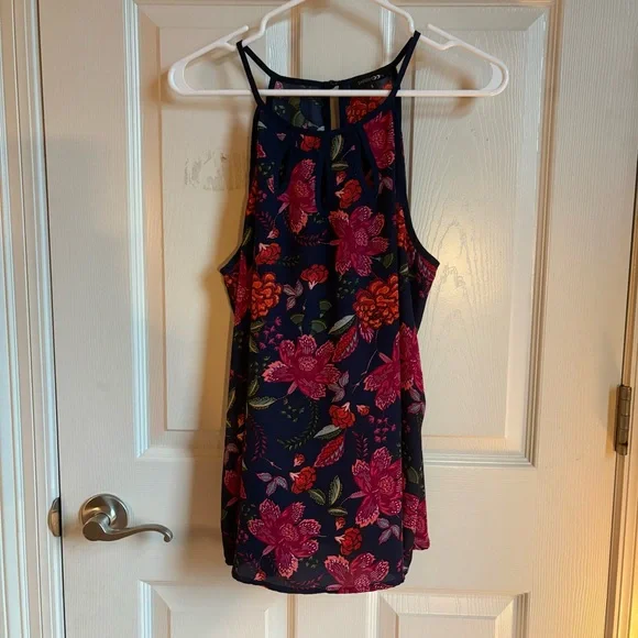 Papermoon Floral Halter Neck Top - Picture 4 of 15